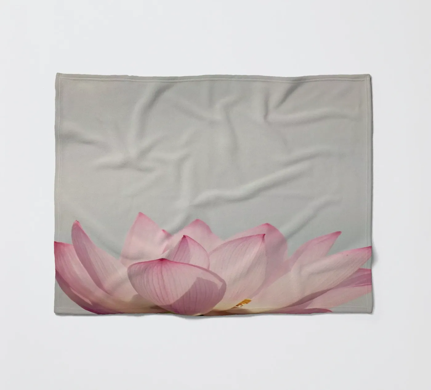 Lotus Fleecedecke von Catherine McDonald
