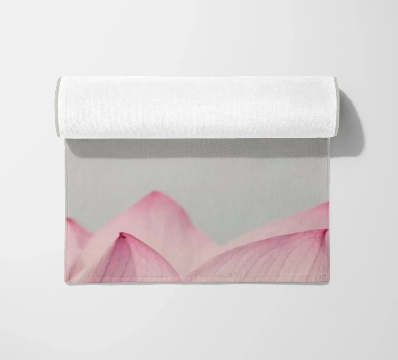 Lotus telo mare da Catherine McDonald