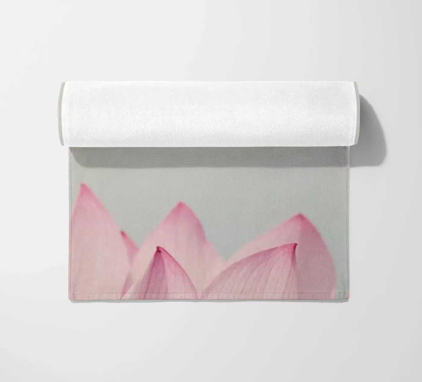 Lotus telo mare da Catherine McDonald
