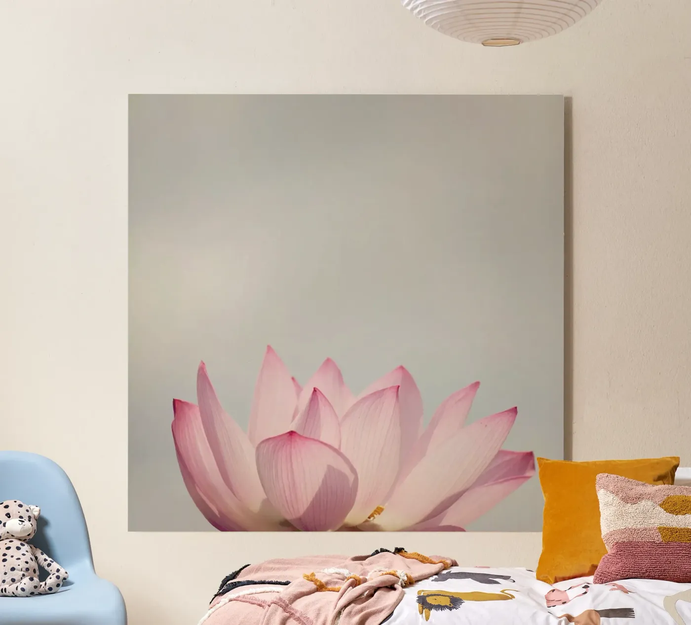 Lotus plexiglass da Catherine McDonald