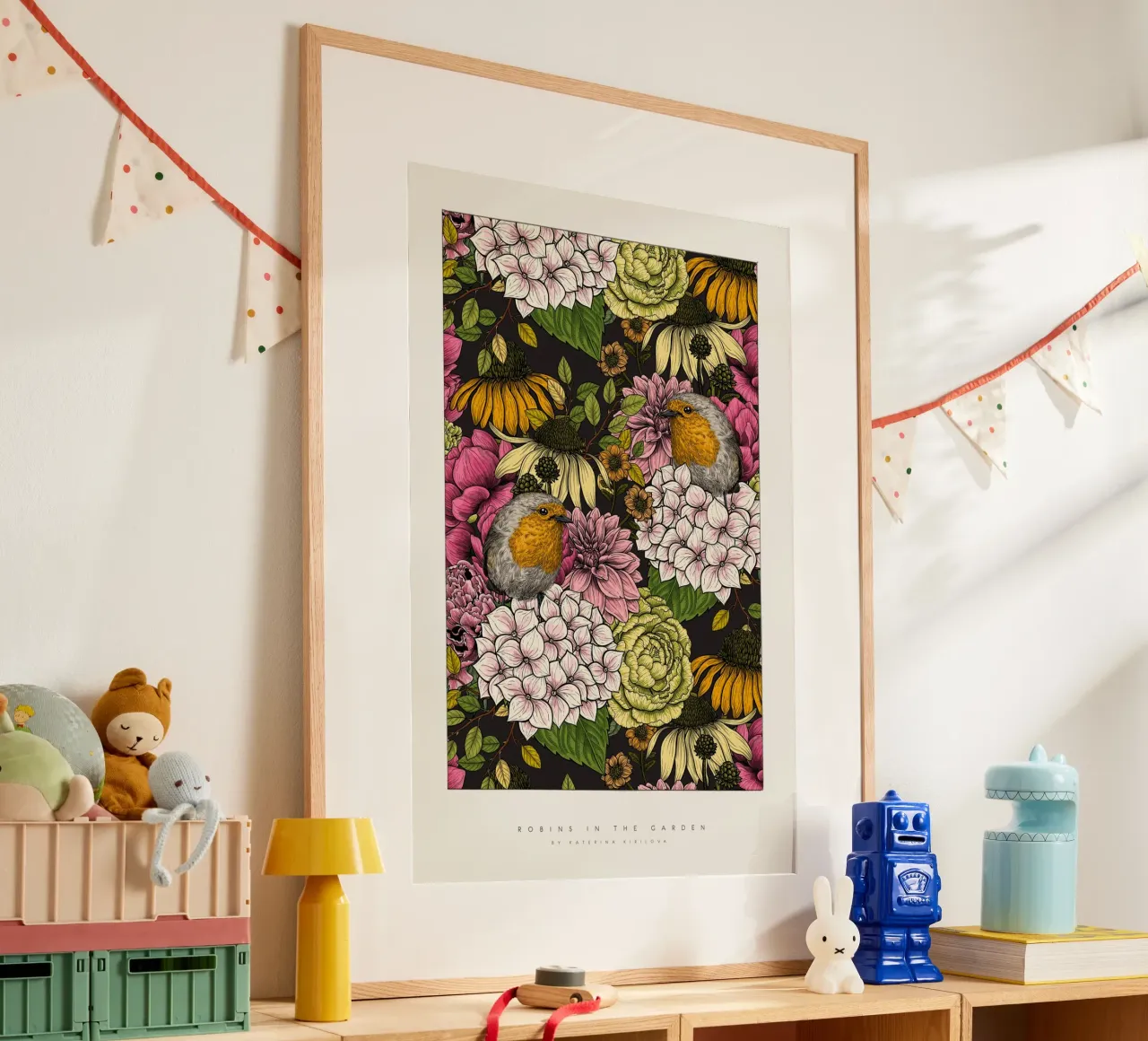 katerina Kirilova - Rotkehlchen im Garten Farbenfroh Poster von The Artcircle