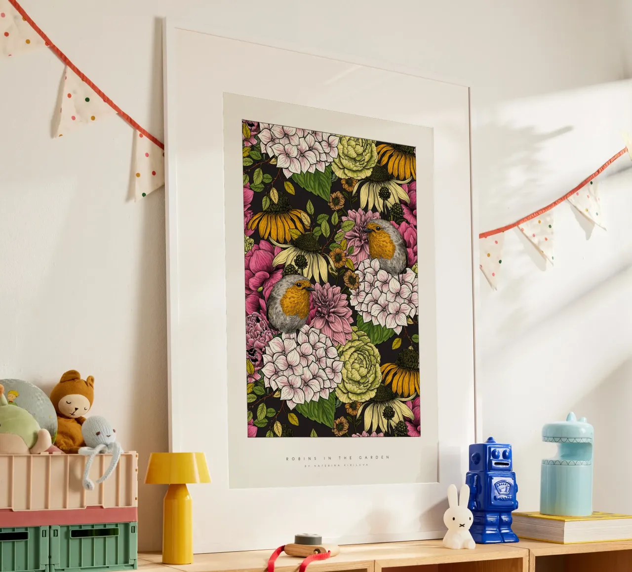 katerina Kirilova - Rotkehlchen im Garten Farbenfroh Poster von The Artcircle