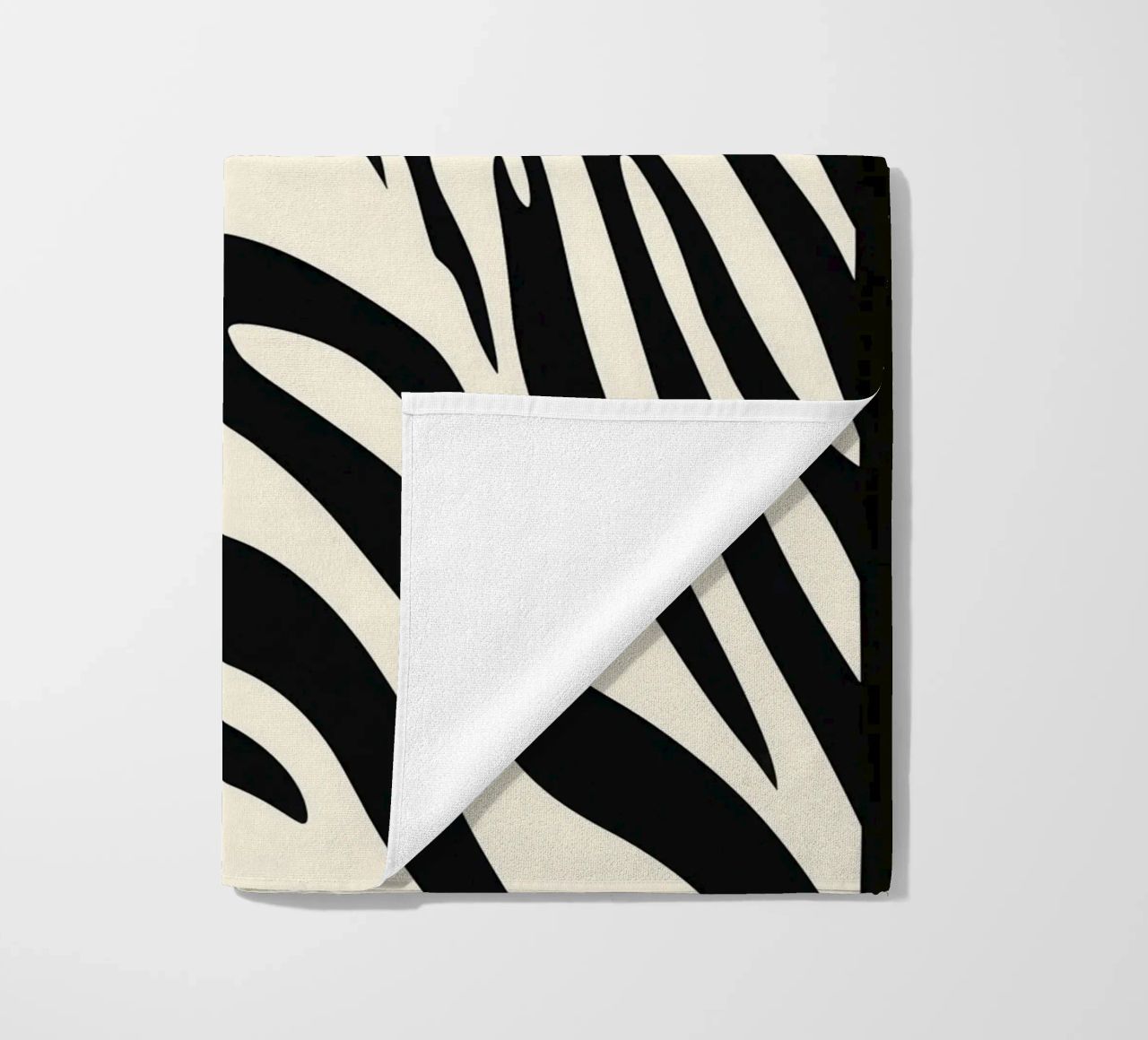 Zebra Closeup | Strisce bianche e nere telo mare da Autofocus