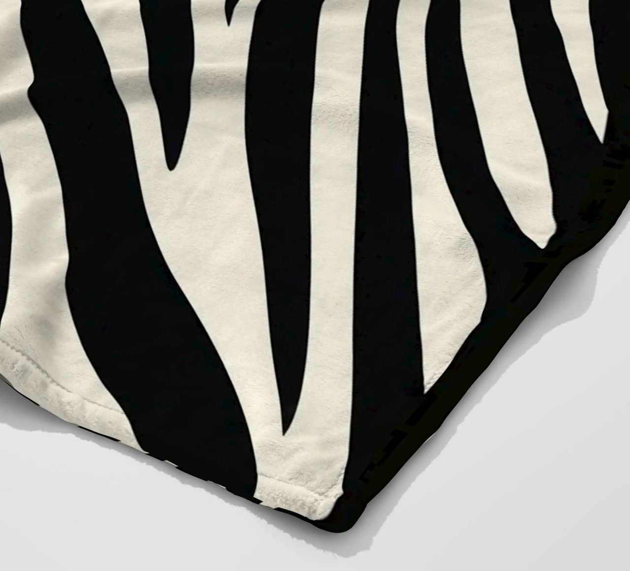 Zebra Closeup | Strisce bianche e nere coperta in pile da Autofocus