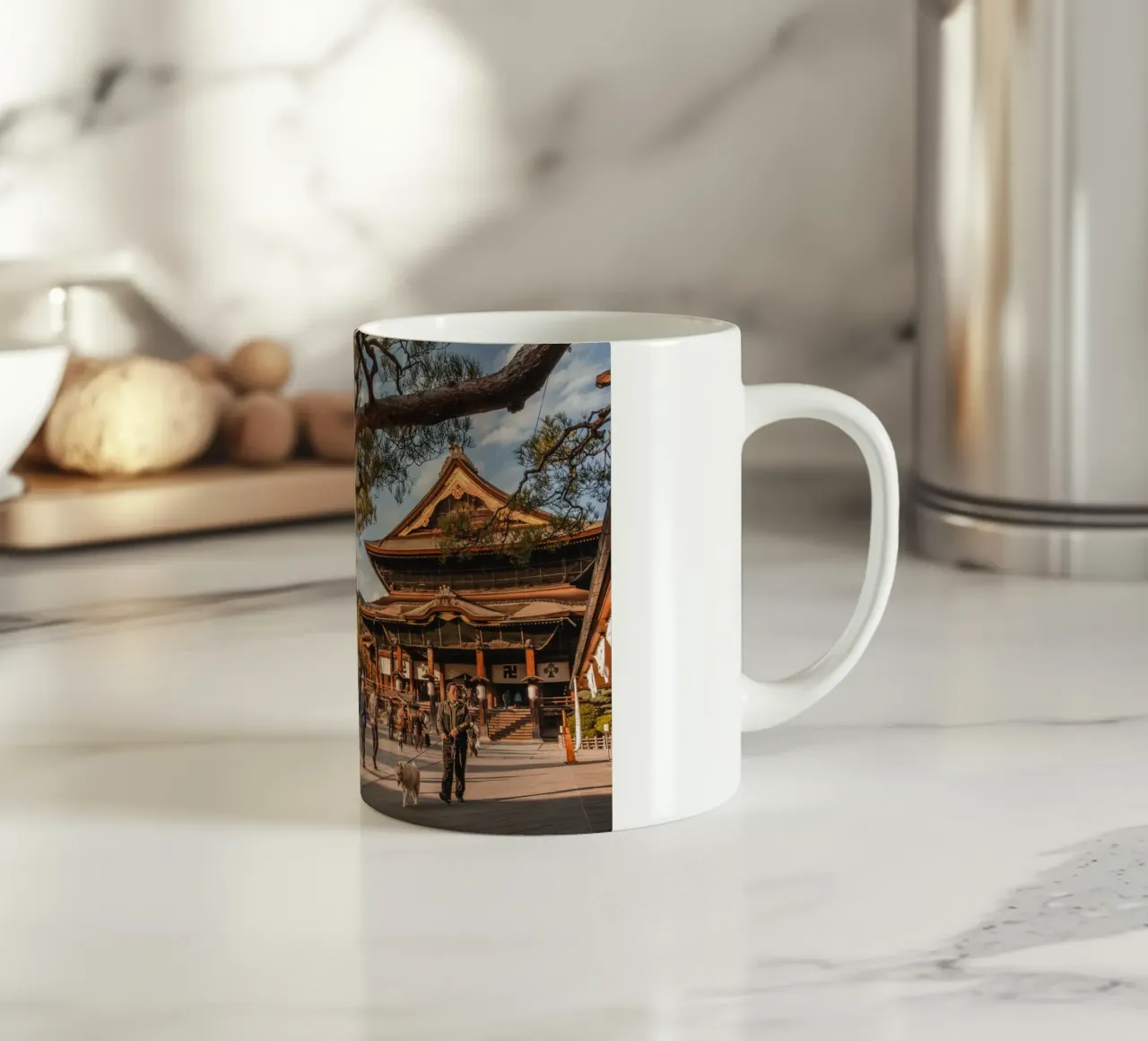 Tempio Zenkoji a Nagano, Giappone tazza in ceramica da Marcel Bisig