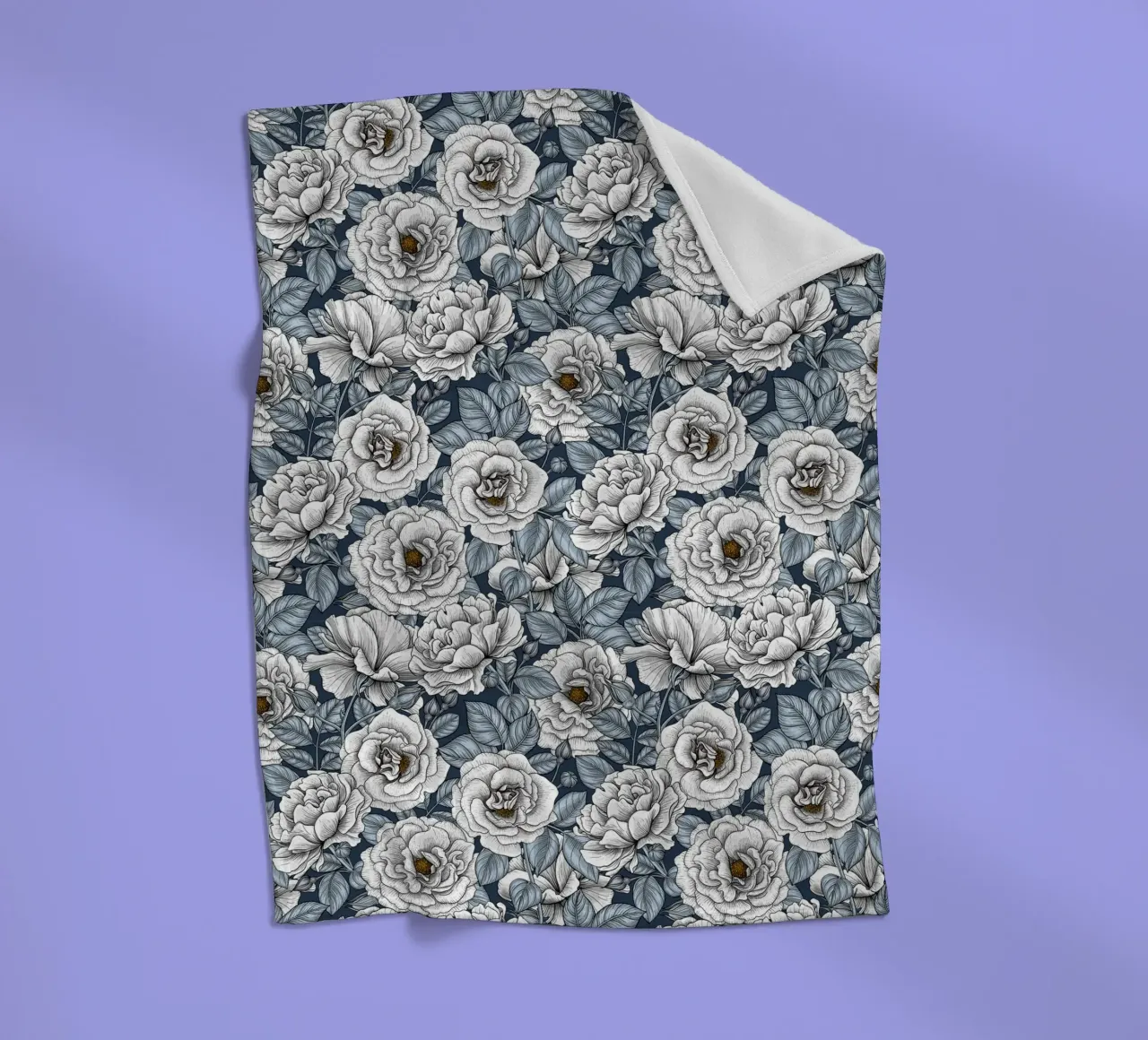 katerina Kirilova - Roseto d'argento coperta in pile da The Artcircle