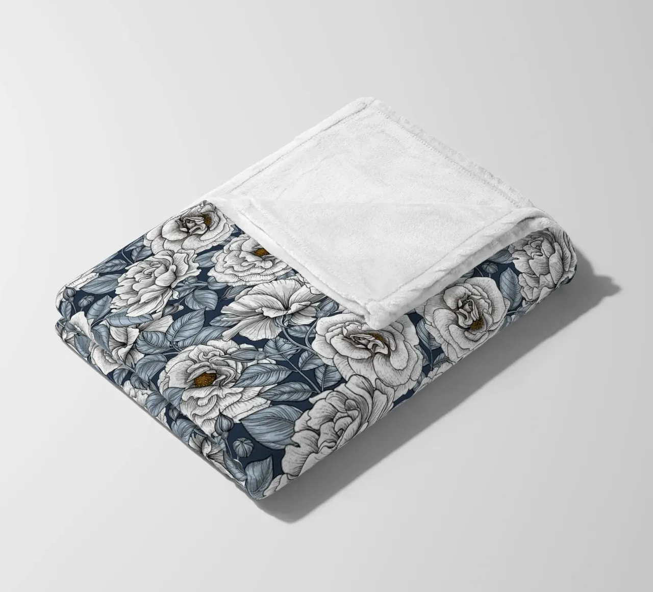 katerina Kirilova - Roseto d'argento coperta in pile da The Artcircle