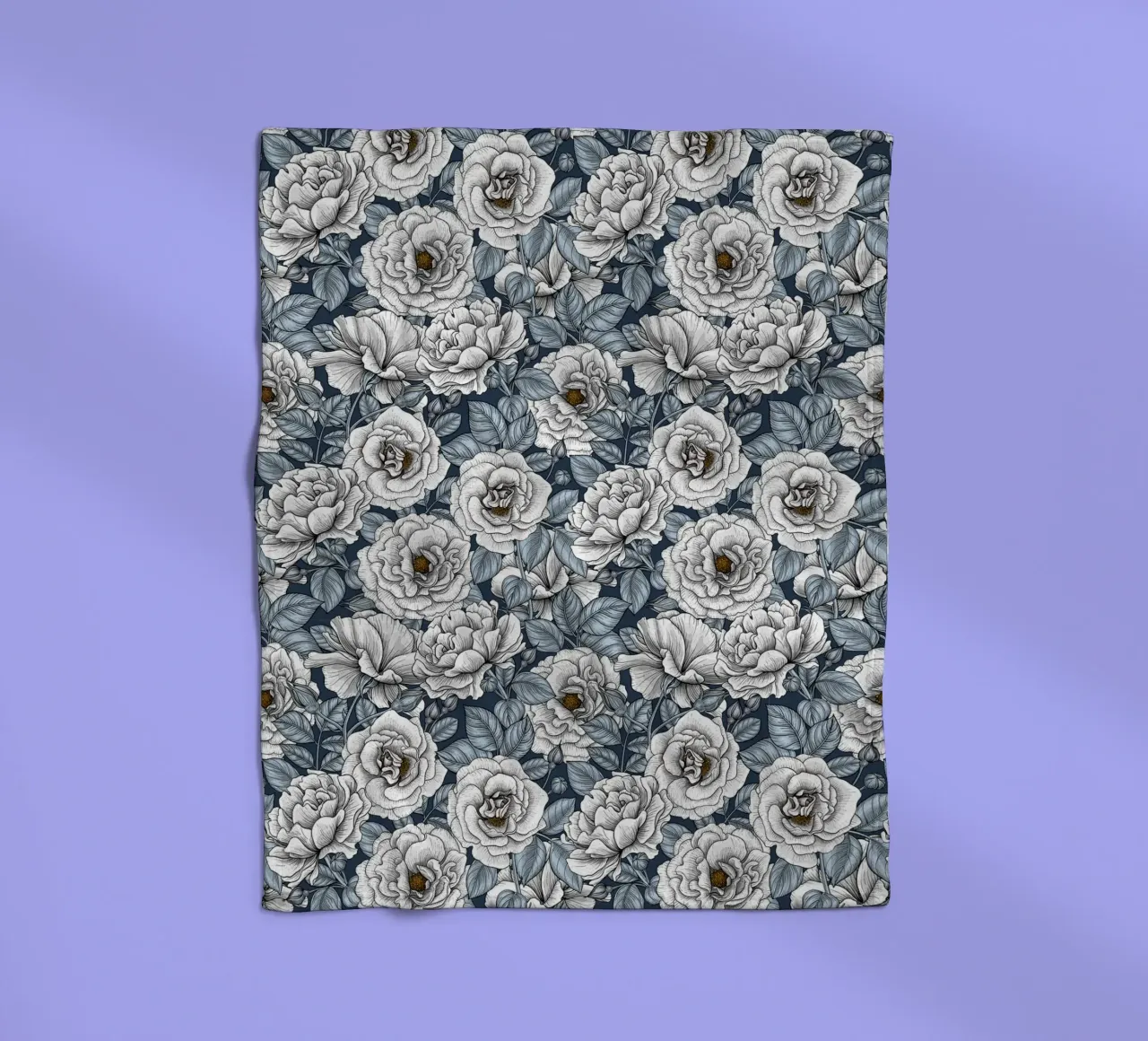 katerina Kirilova - Roseto d'argento coperta in pile da The Artcircle