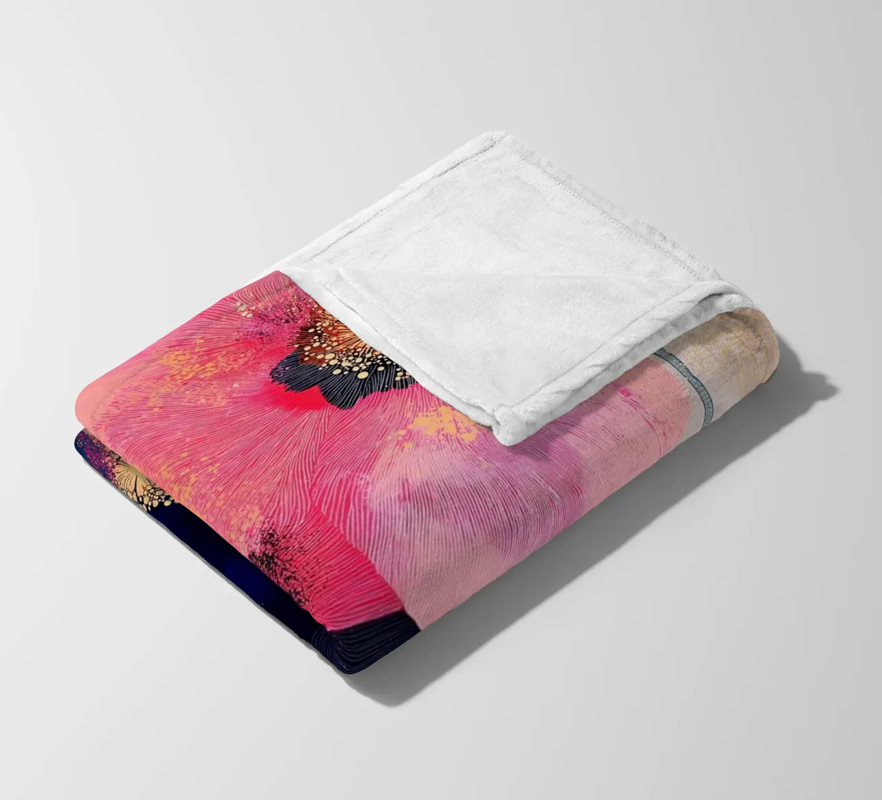 Fiori rosa con oro coperta in pile da Imagine