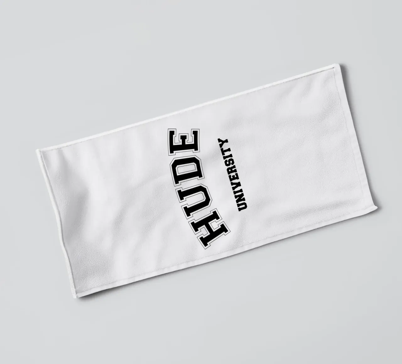 Hude University: Schriftzug in schwarz asciugamano da bagno da Pulse of Art
