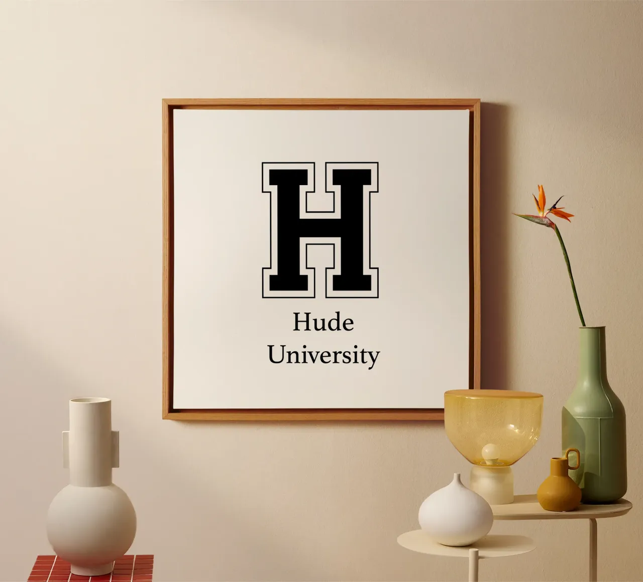 Hude University: Großes H tela con Cornice a cassetta da Pulse of Art