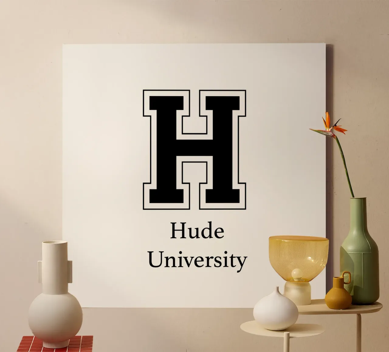 Hude University: Großes H tela con Cornice a cassetta da Pulse of Art