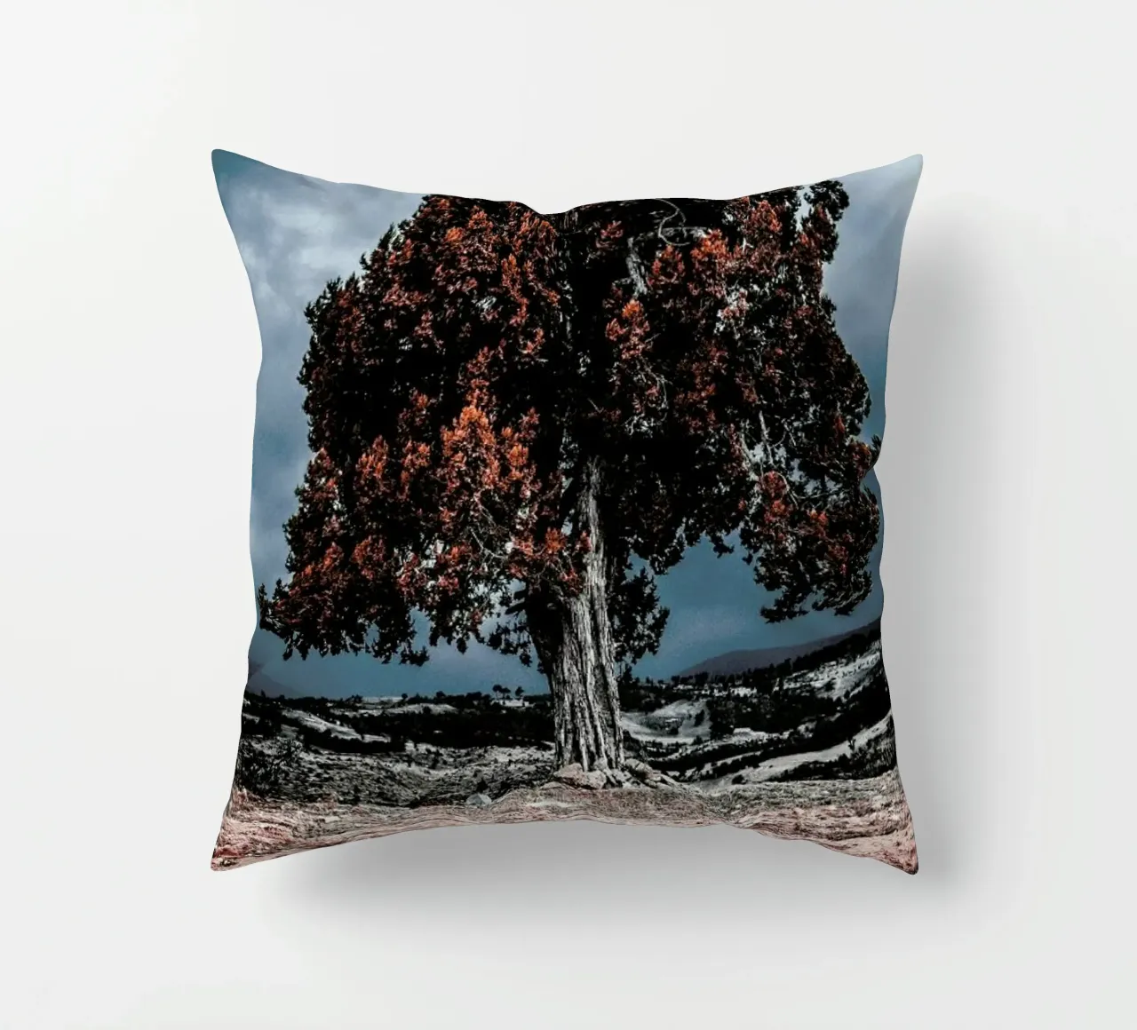 The Red Giant Tree cuscino da Pale Grain