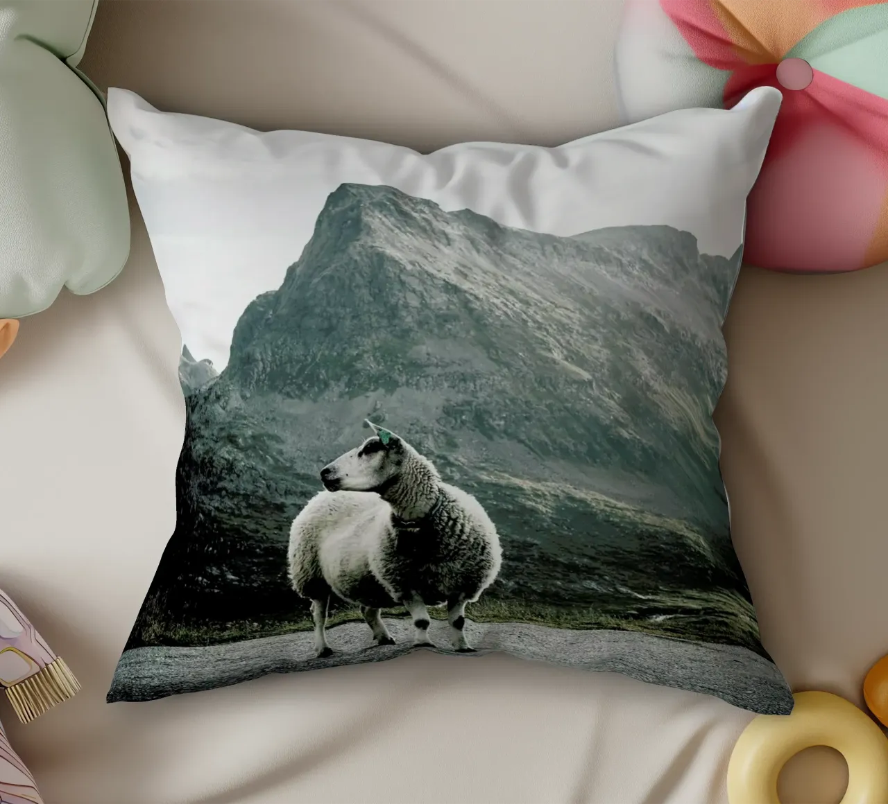 Sheep 1 cuscino da Chris Abatzis