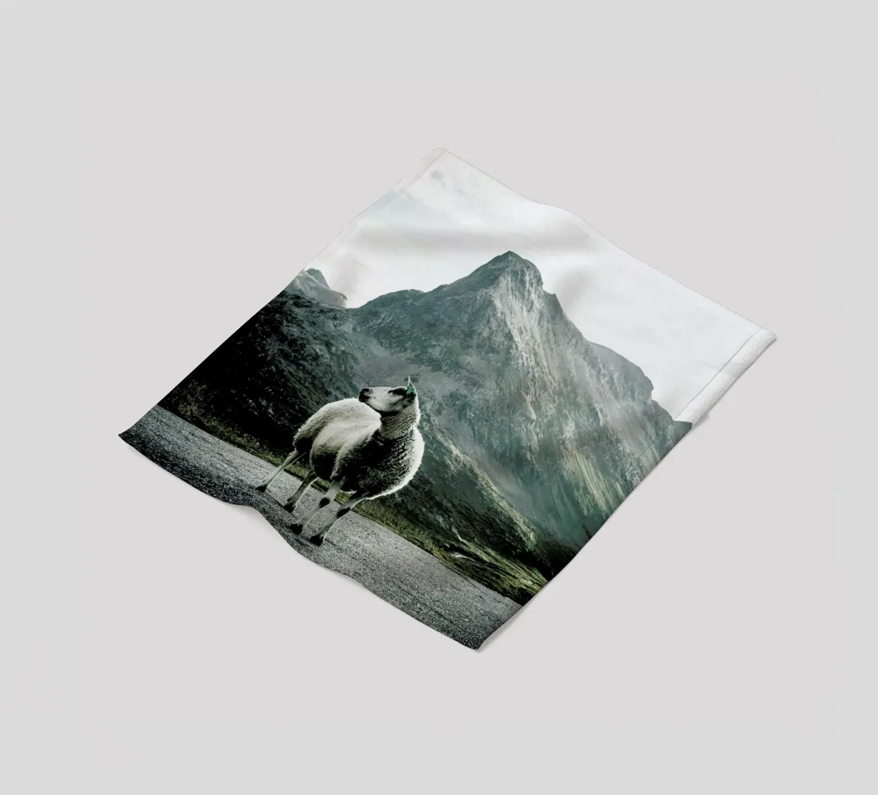 Sheep 1 coperta in pile da Chris Abatzis