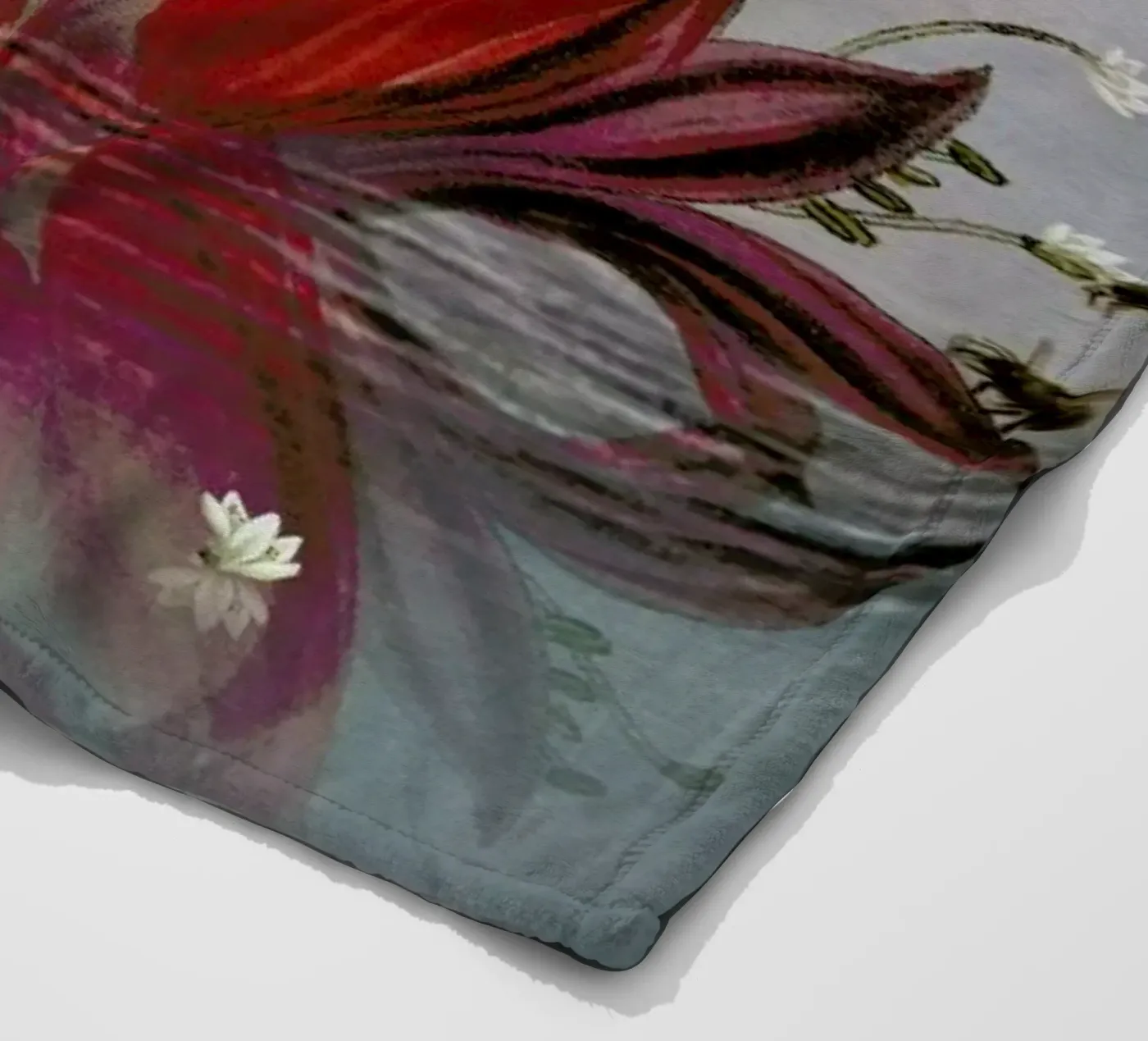 Floating Flower Fleecedecke von Catrin Welz-Stein