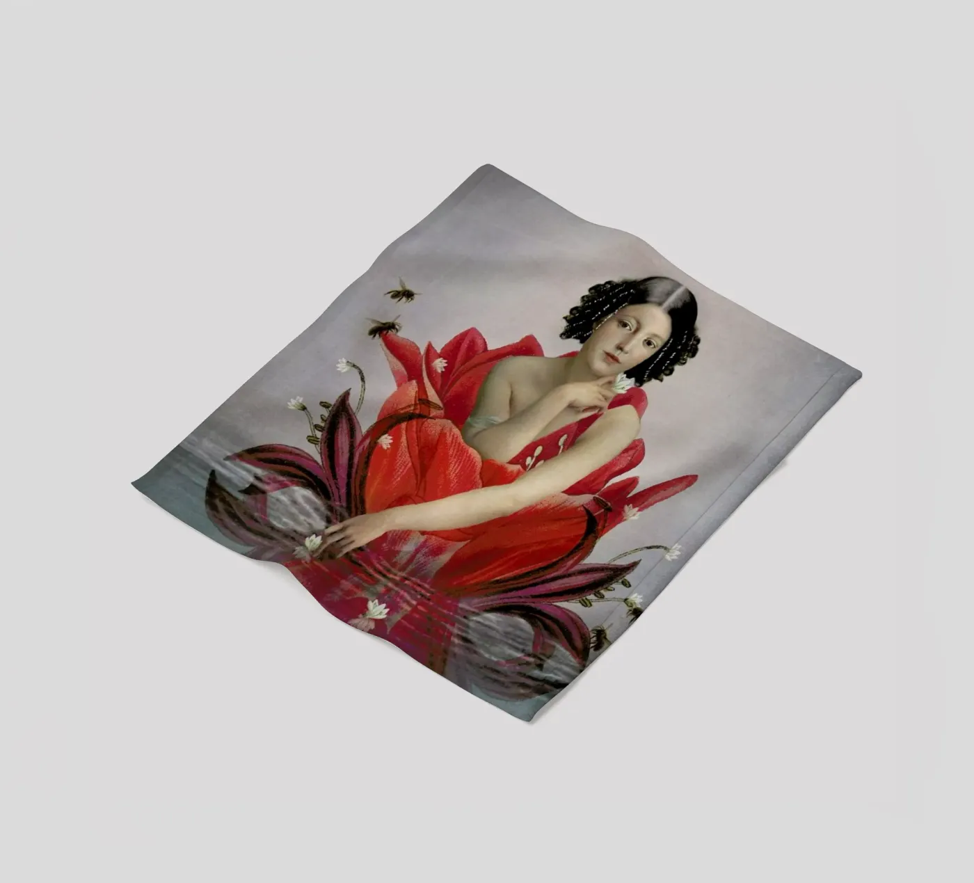 Floating Flower Fleecedecke von Catrin Welz-Stein