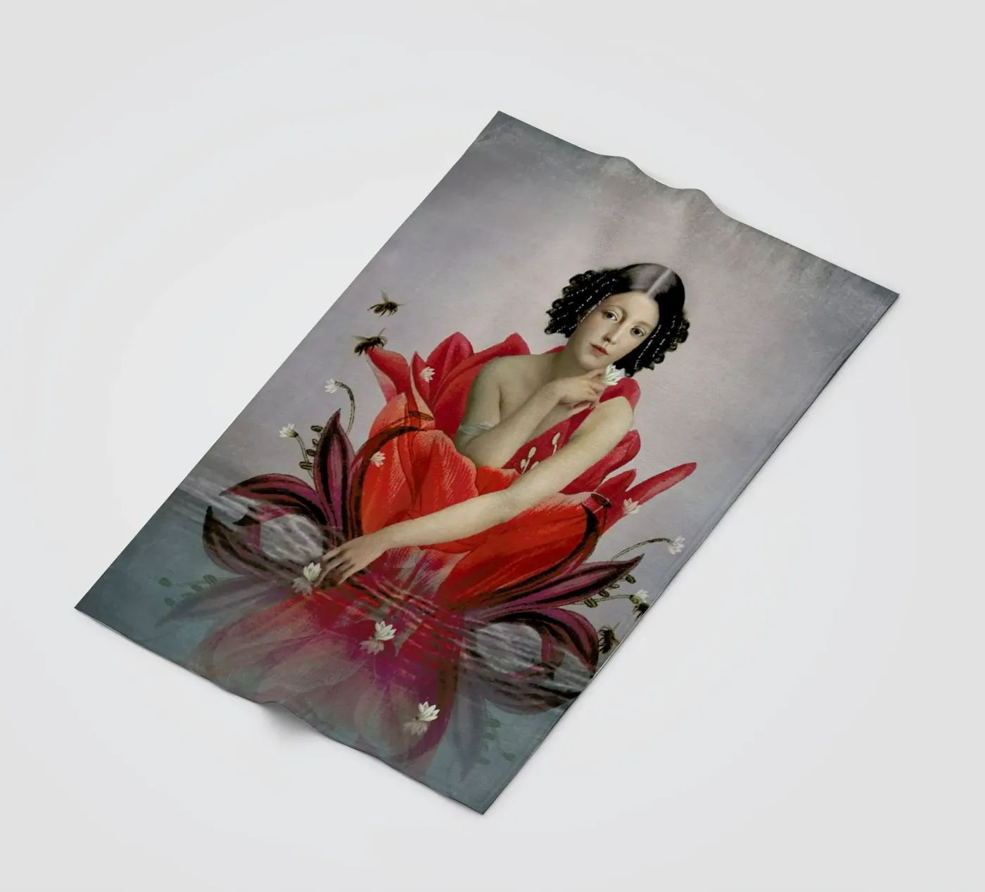 Floating Flower Fleecedecke von Catrin Welz-Stein