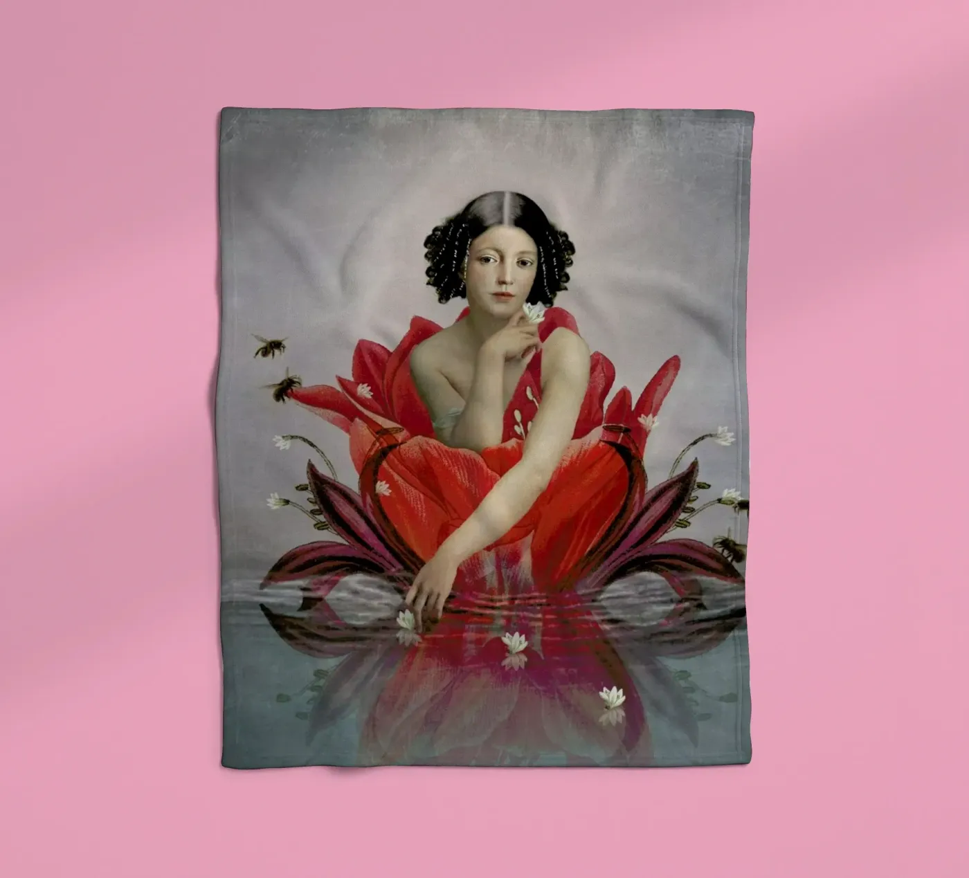 Floating Flower Fleecedecke von Catrin Welz-Stein