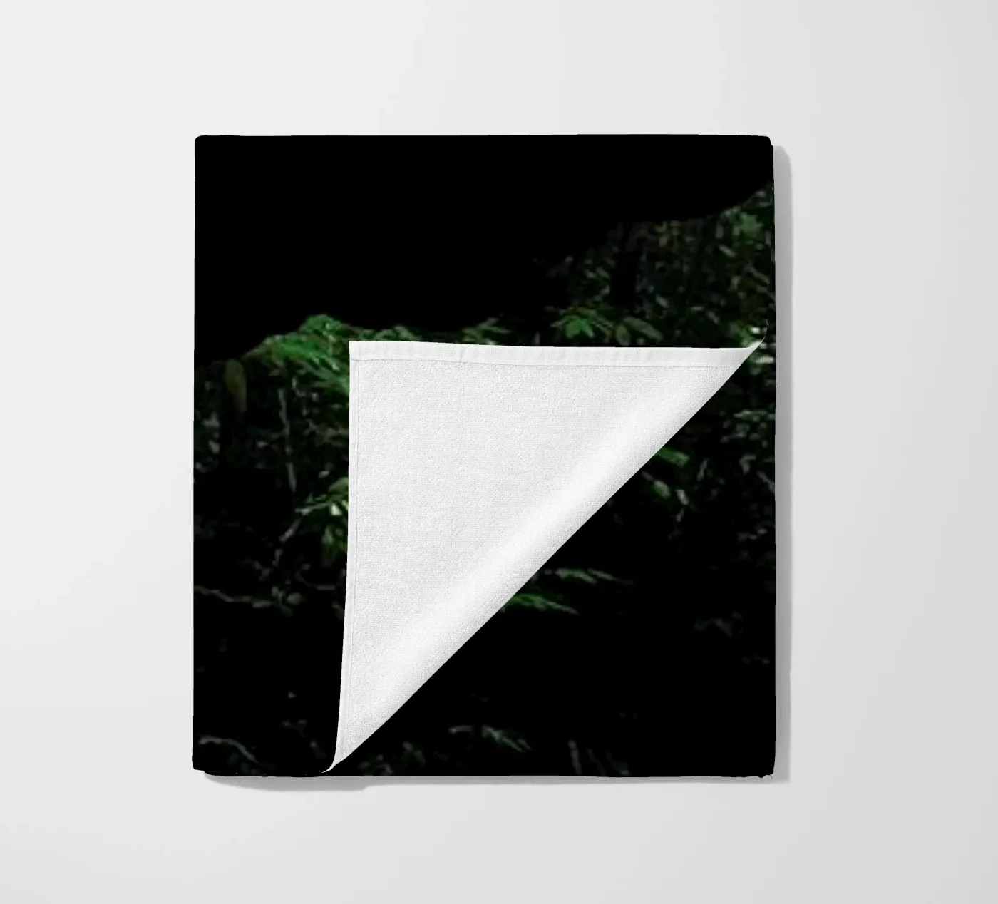 Blacks Strandtuch von Eugene Soloviev