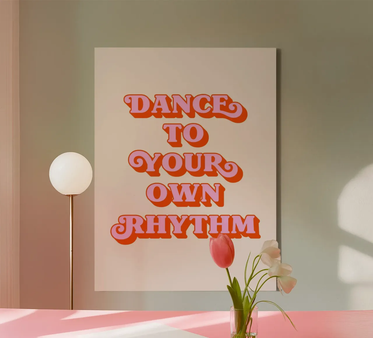 Tanz in deinem eigenen Rhythmus Zitat (Pfirsich & rosa Ton) Leinwand mit Schattenfugenrahmen von Paigaam Studio
