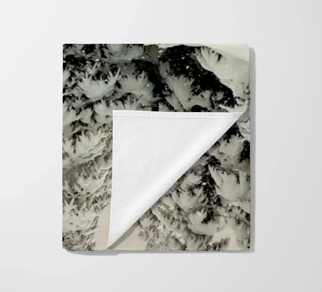 Brod beach towel by Eugene Soloviev