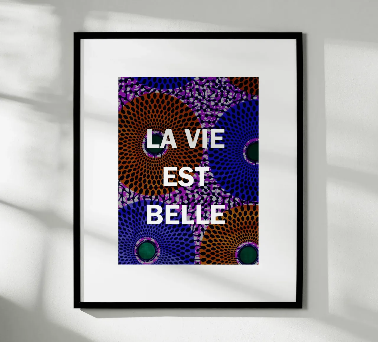 La vie est belle poster con telaio in legno da Mathudace Créas