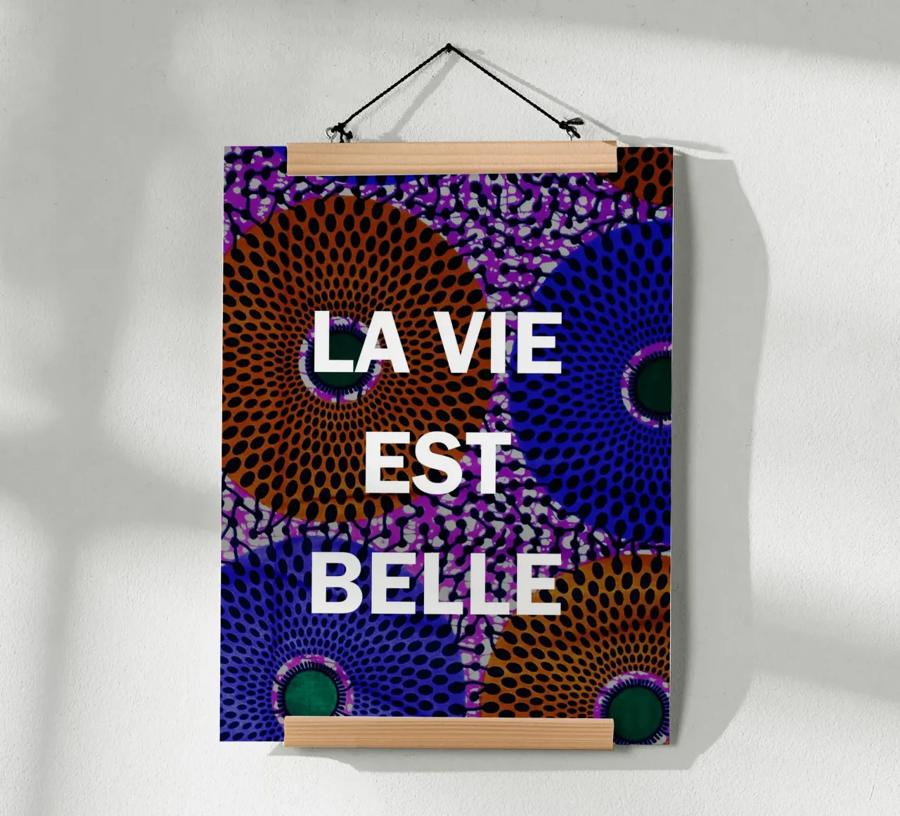 La vie est belle poster con telaio in legno da Mathudace Créas