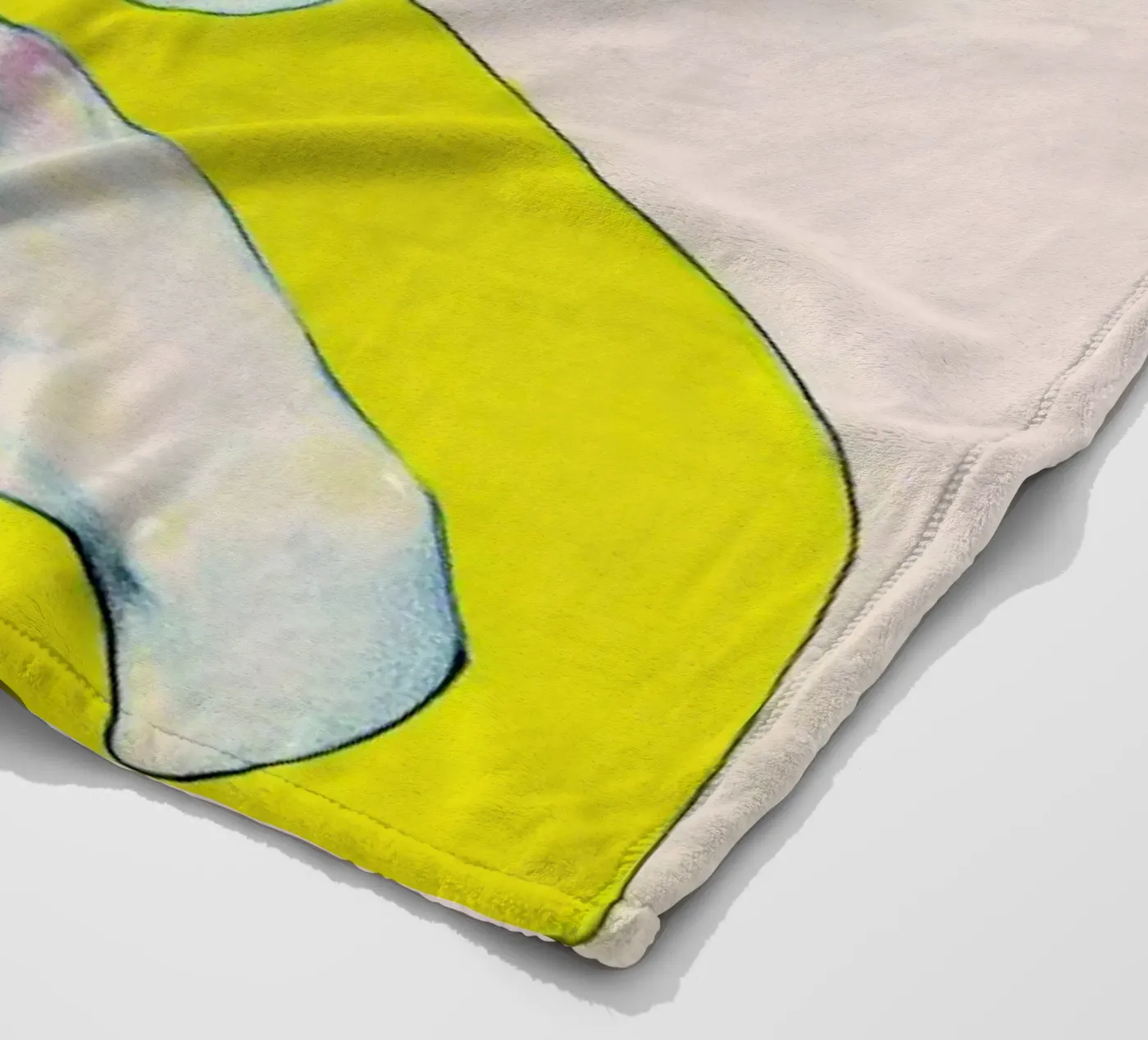 Alienated I Fleecedecke von Natalie Foss