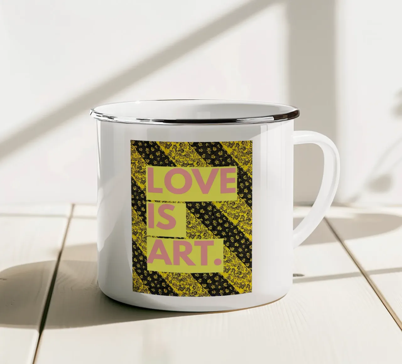 Love is art tazza in smalto da Mathudace Créas
