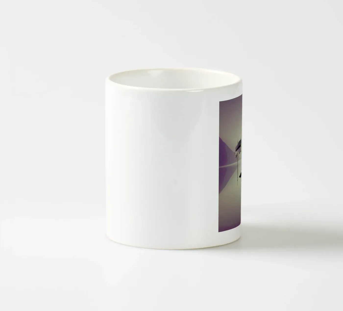 Broken Equability tazza in ceramica da Eugene Soloviev