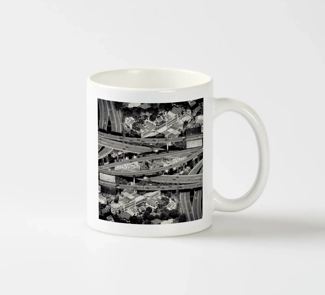 Cofluence tazza in ceramica da Eugene Soloviev