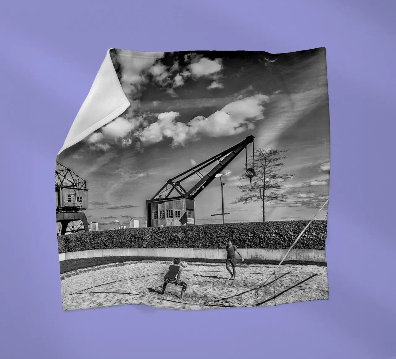 Krähne-Volley fleece blanket by Edenart