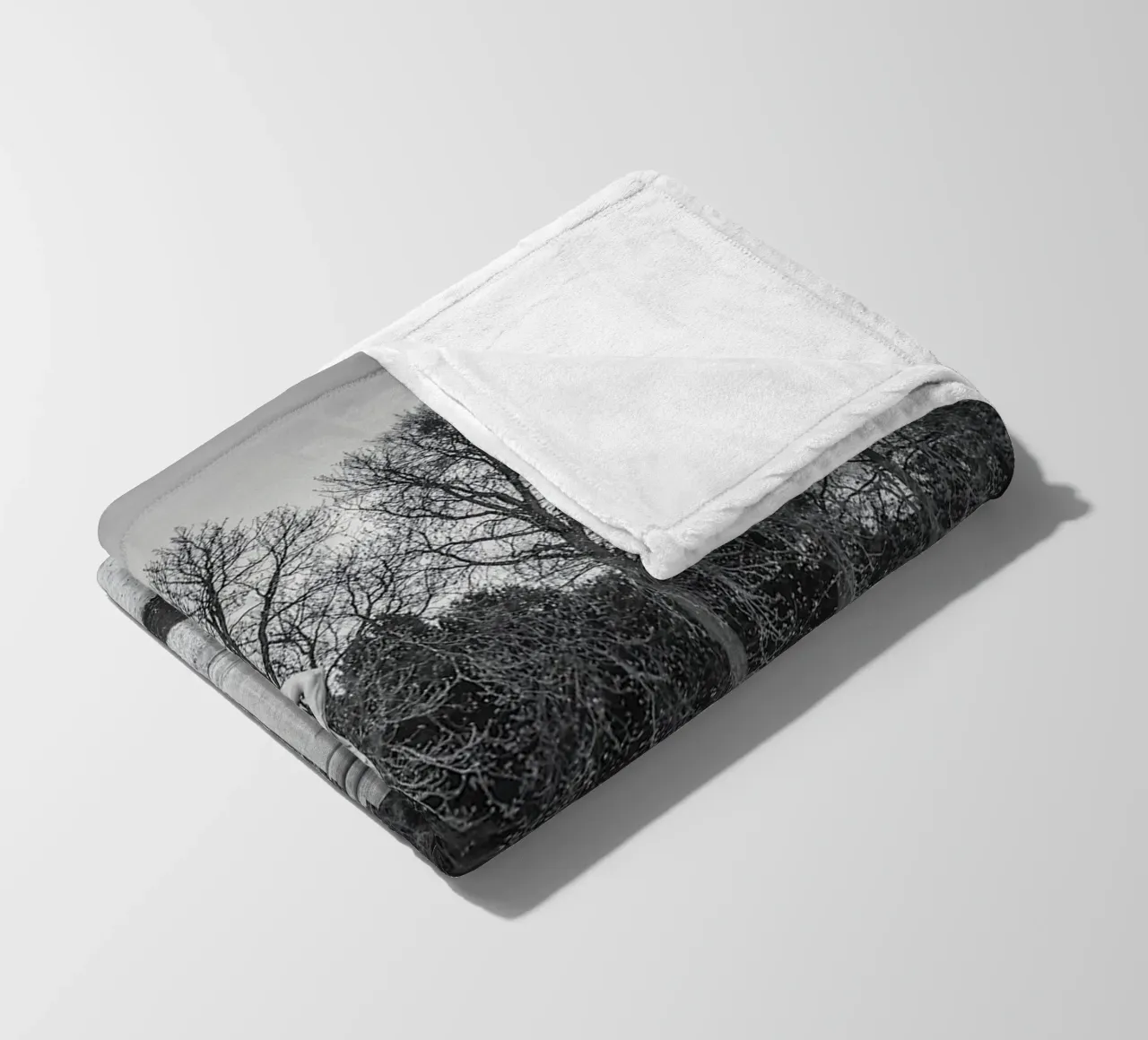 Distraction fleece blanket by Edenart