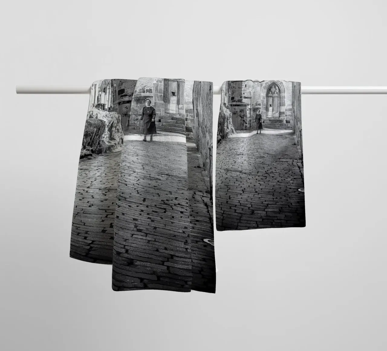 Light path towel by Edenart