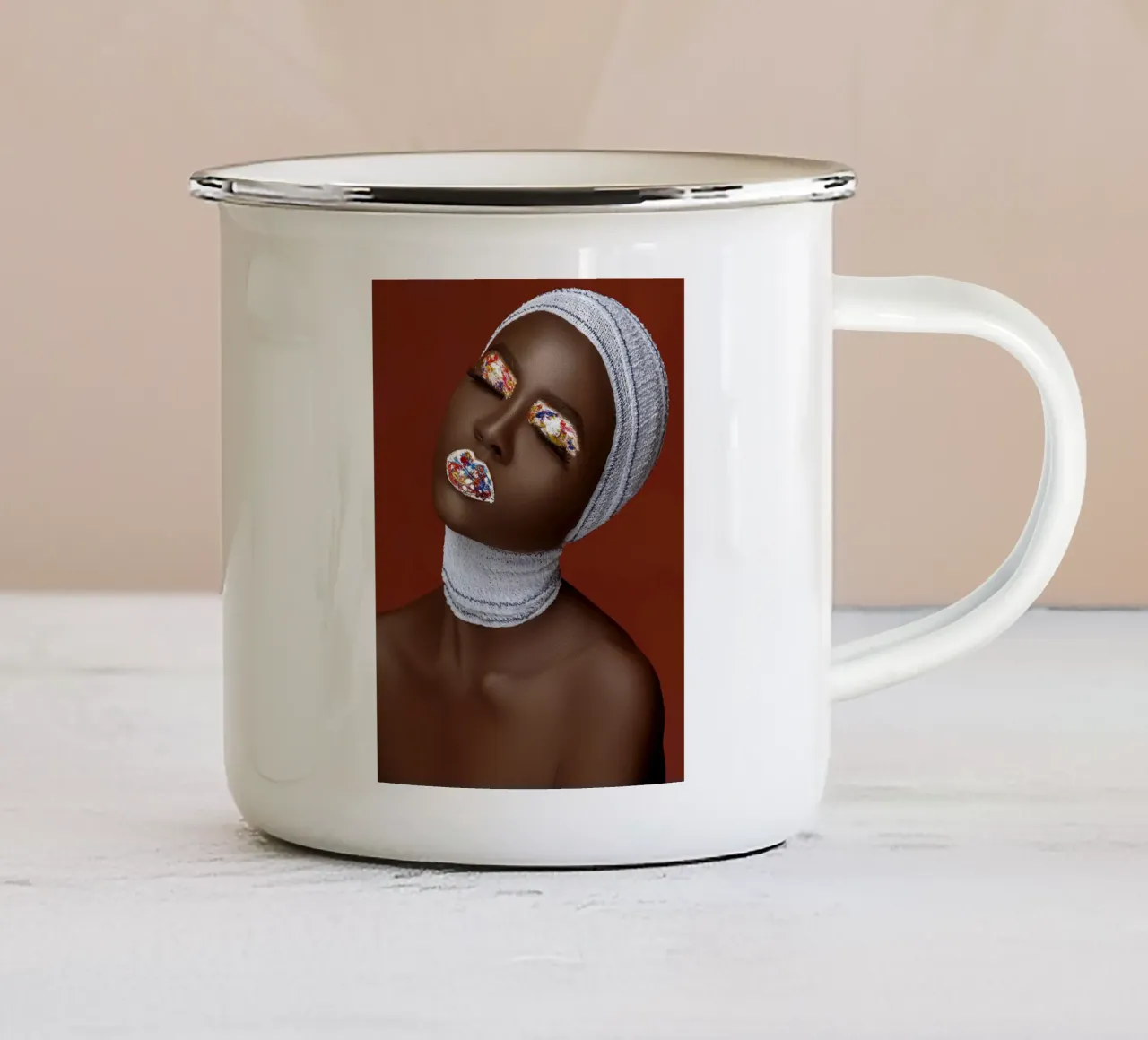 Afro Penda tazza in smalto da Mathudace Créas