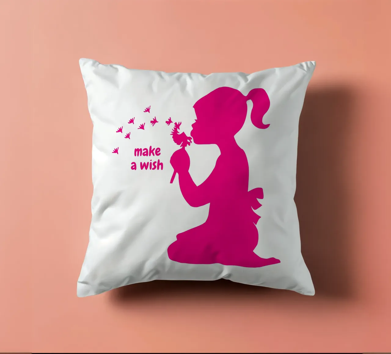 Esprimi un desiderio - Ragazza con dente di leone in rosa cuscino da ArtDesign by KBK