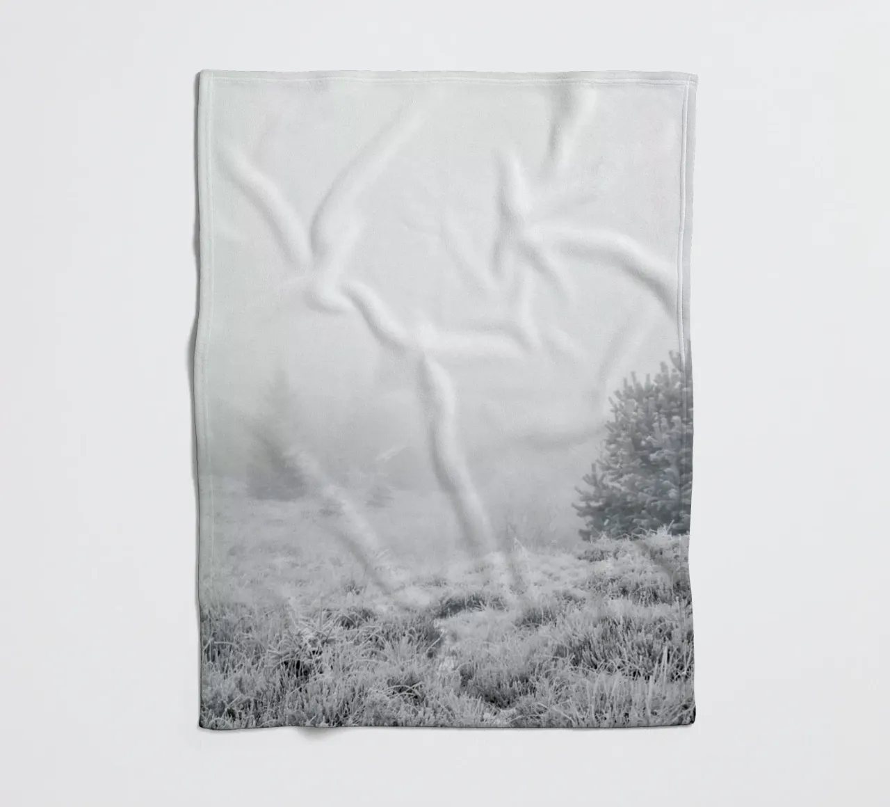 The House In The Forest coperta in pile da Studio Nahili