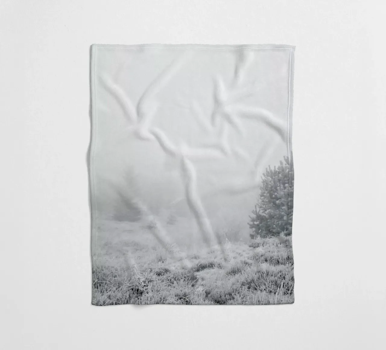 The House In The Forest coperta in pile da Studio Nahili