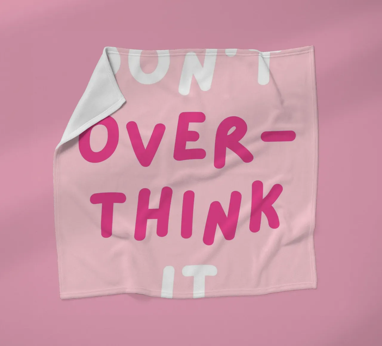 Citazione "Don't Overthink It", Rosa Preppy Girly coperta in pile da pdigitalprints