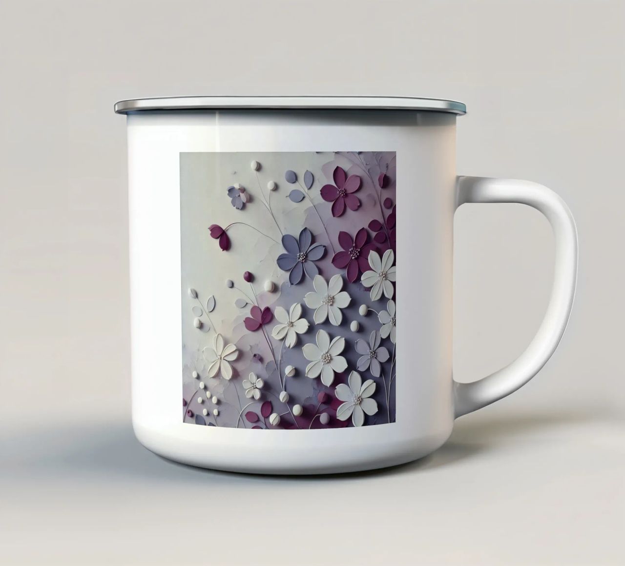 Fiori viola tazza in smalto da abstrakt