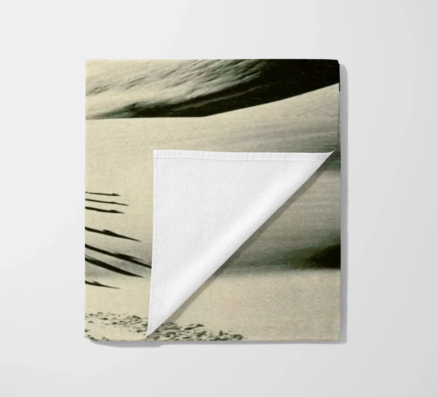 big push beach towel by Sammy Slabbinck