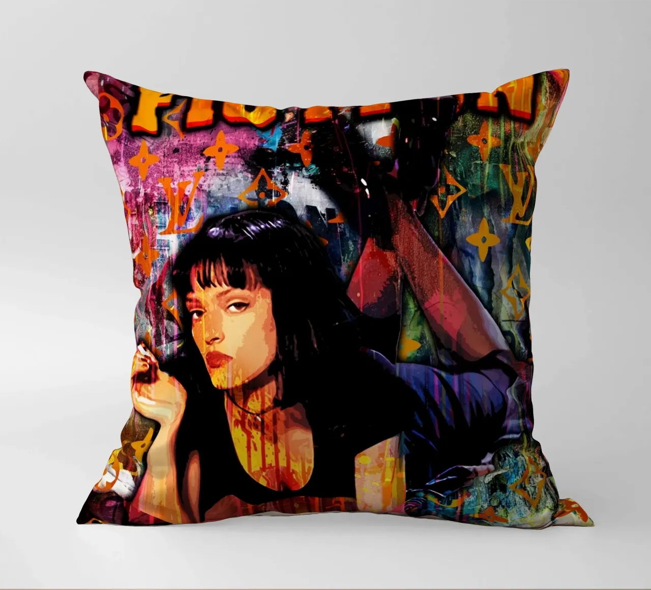 Pop Art Pulp Fiction Movie cuscino da FreeArtStudio