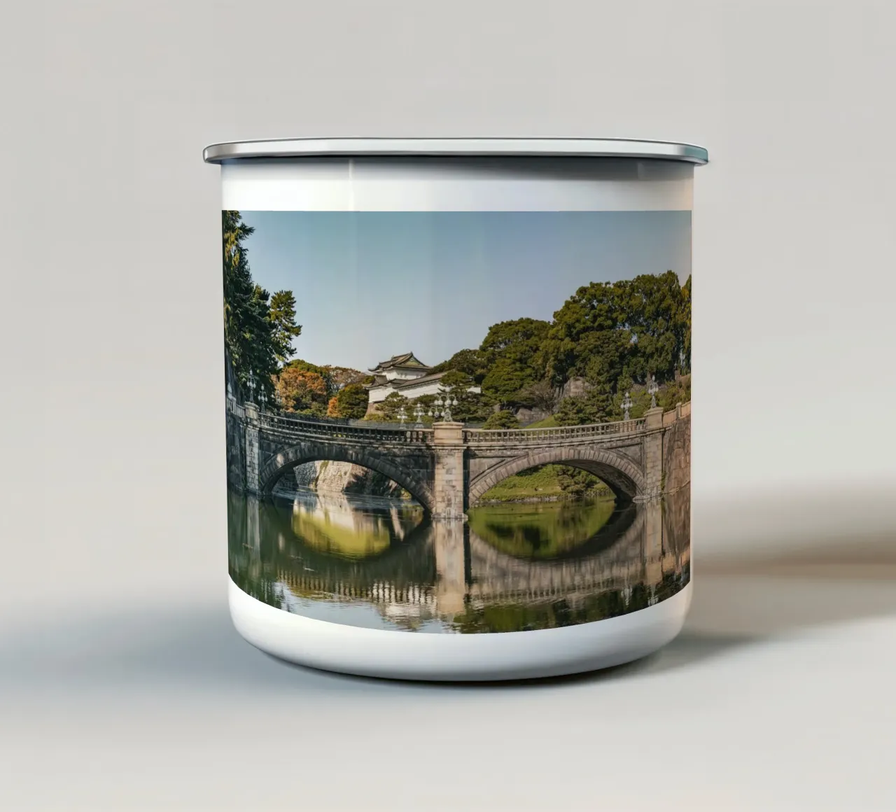 Palazzo Imperiale di Tokyo - Giappone tazza in smalto da Marcel Bisig