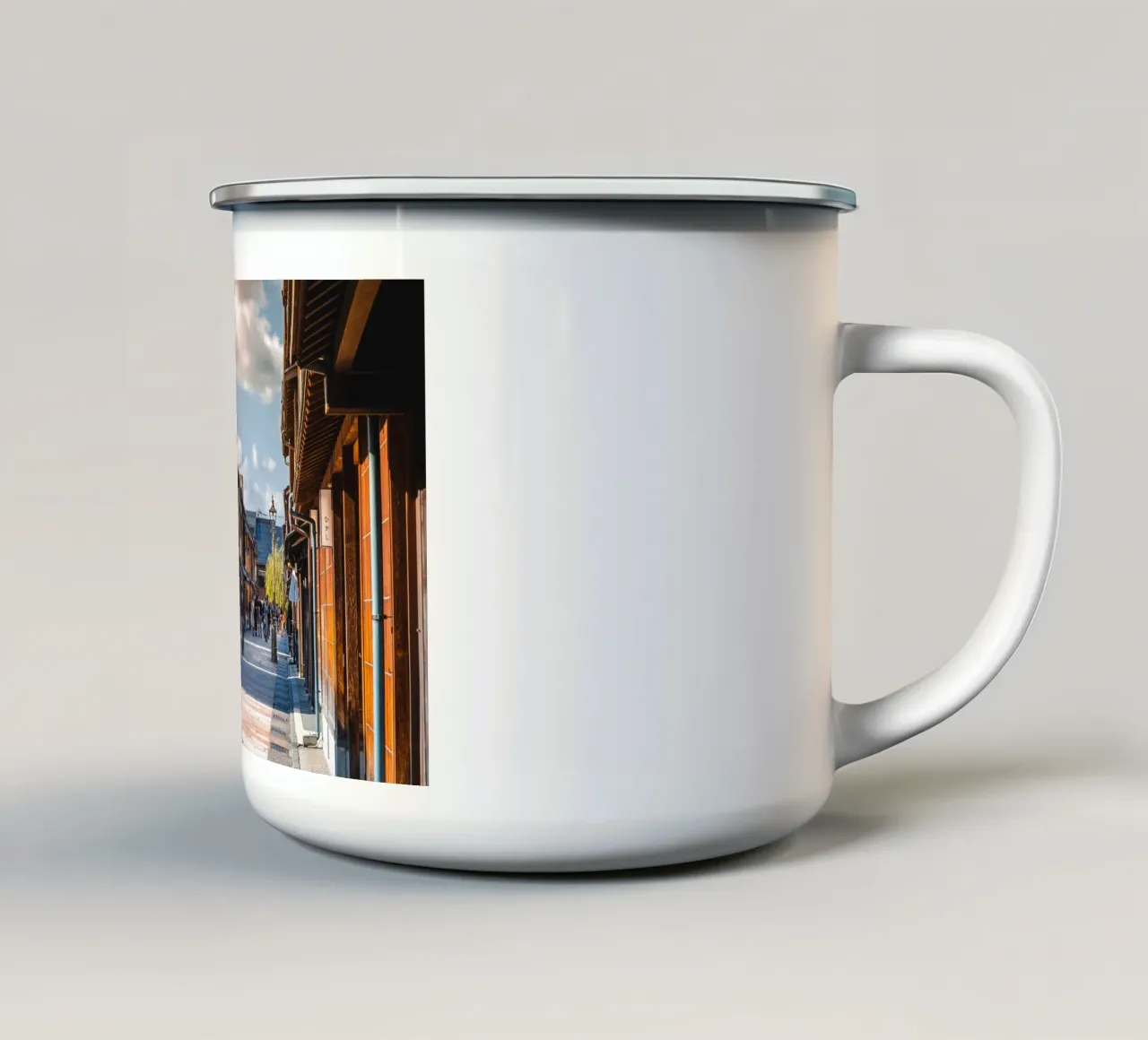 Distretto delle geishe di Kanazawa, Giappone tazza in smalto da Marcel Bisig