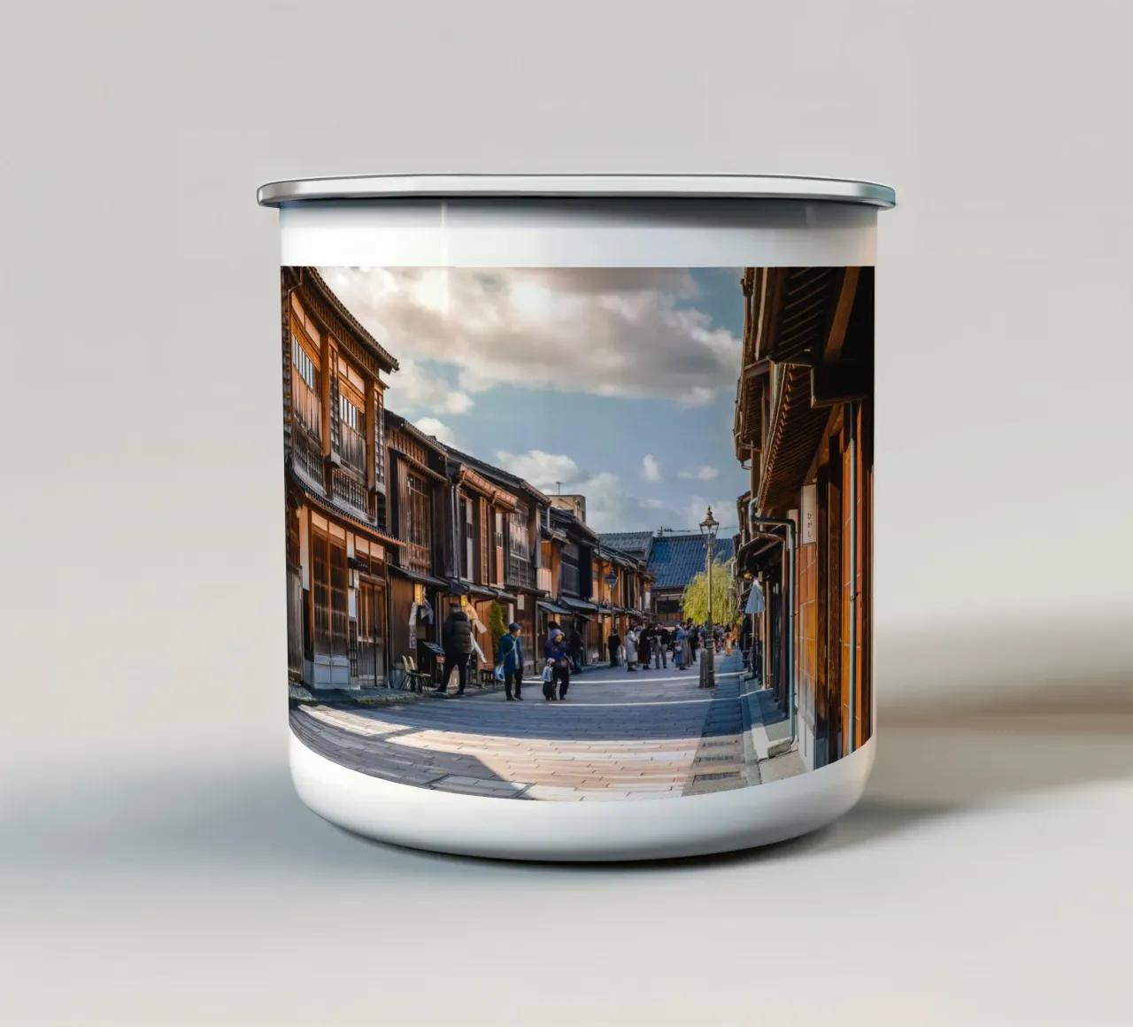 Distretto delle geishe di Kanazawa, Giappone tazza in smalto da Marcel Bisig