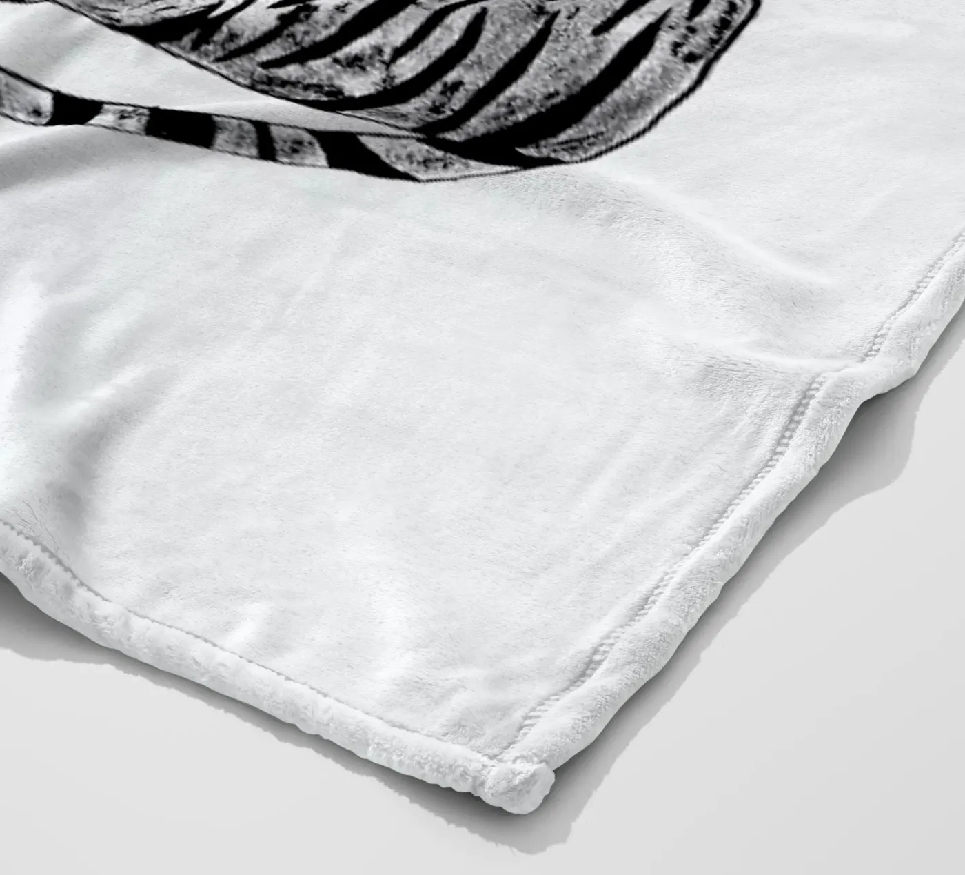 Tiger fleece blanket by Tvinkla