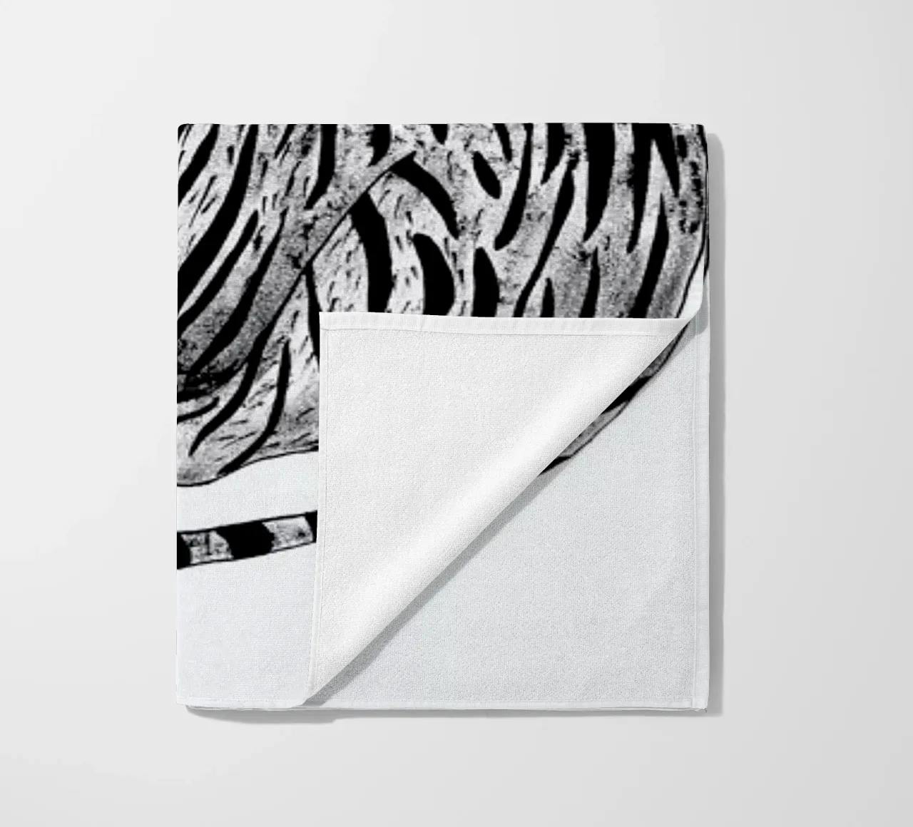 Tiger beach towel by Tvinkla
