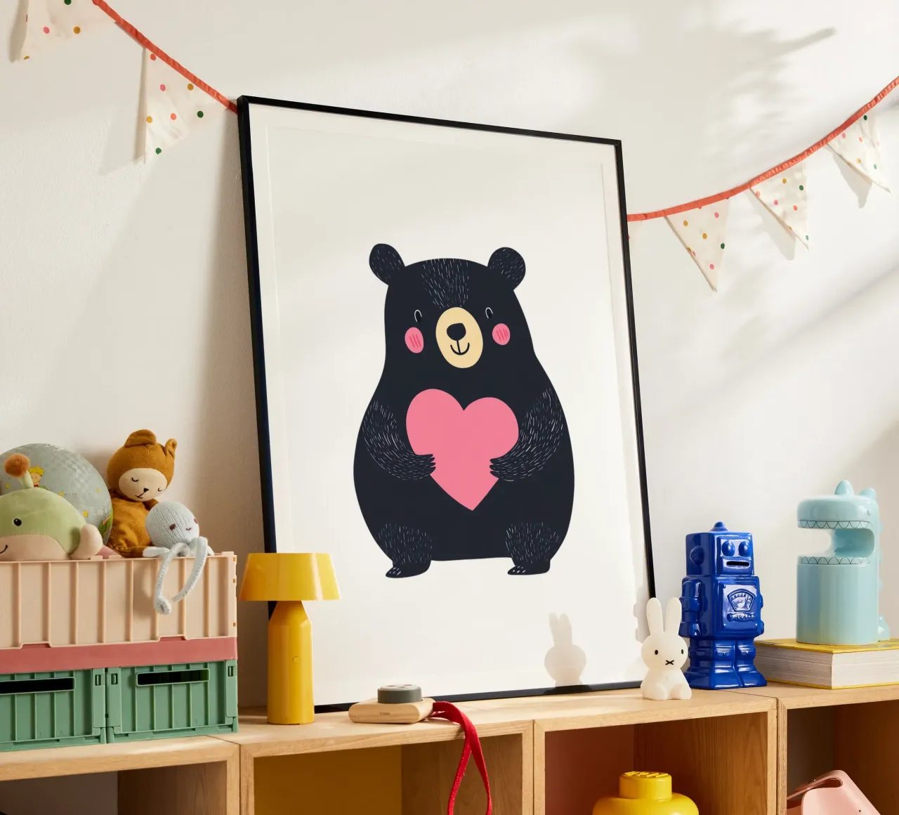 Un simpatico orso con il cuore poster con telaio in legno da HookASmile