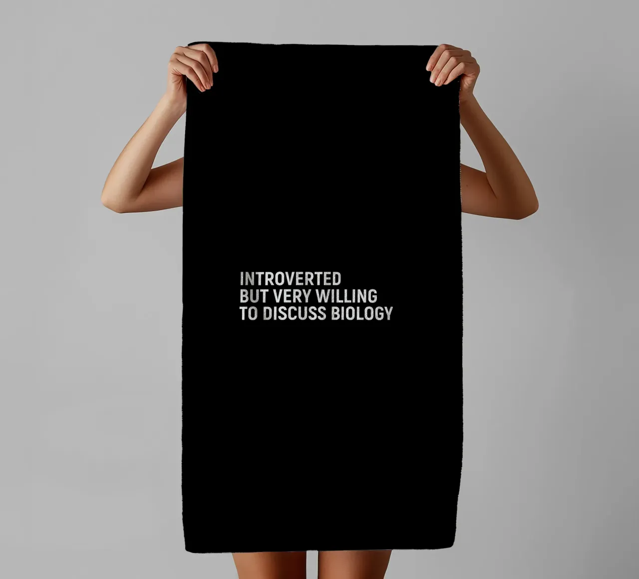 Introverted but very willing to discuss biology asciugamano da bagno da happieeagle